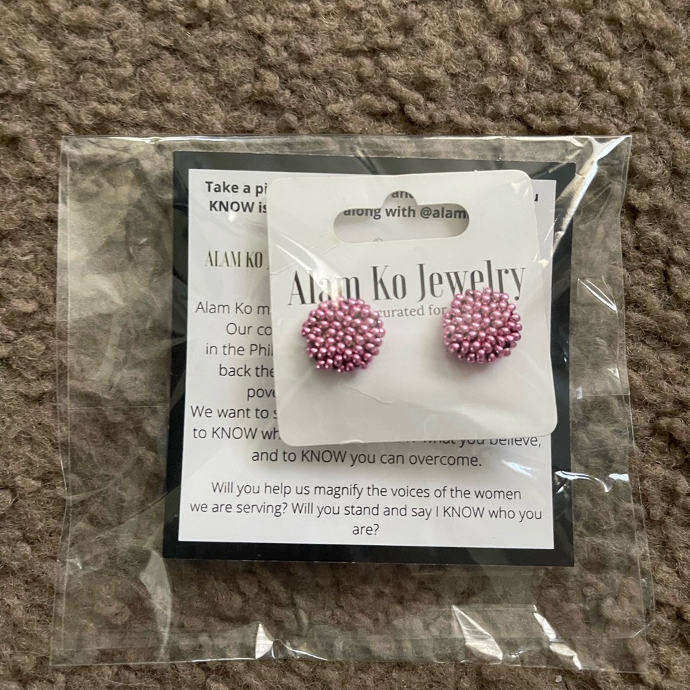 Alam Ko Jewelry Pink Beaded Earrings – NWT | Handcrafted with Purpose